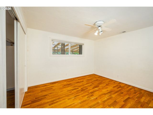 250 ROSE Ct, Eugene, OR 97401