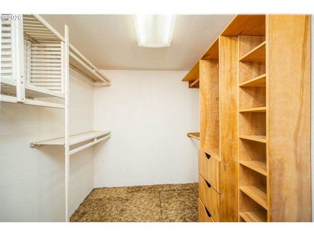 250 ROSE Ct, Eugene, OR 97401