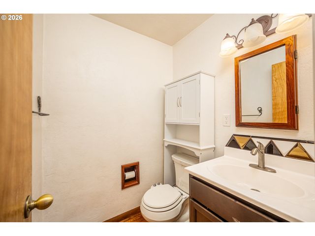 250 ROSE Ct, Eugene, OR 97401