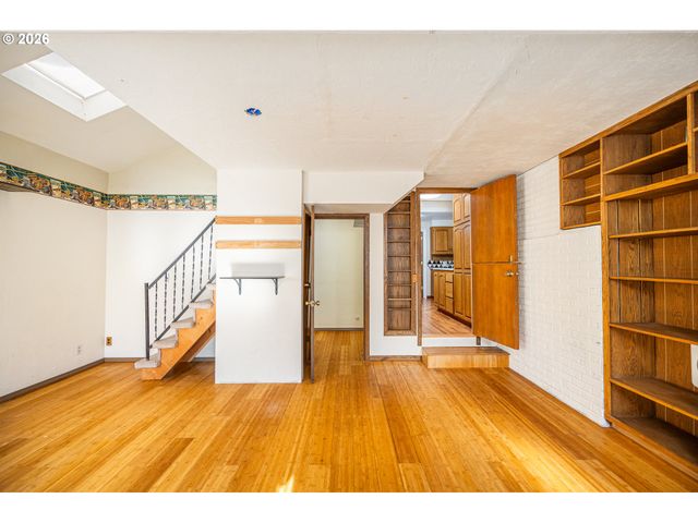 250 ROSE Ct, Eugene, OR 97401
