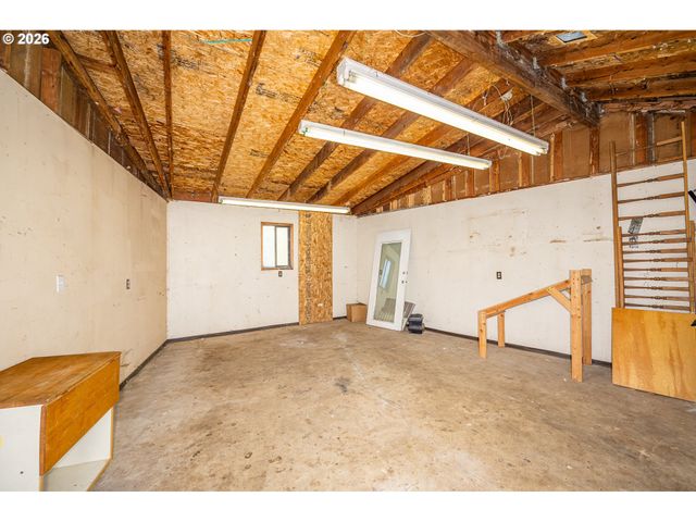 250 ROSE Ct, Eugene, OR 97401