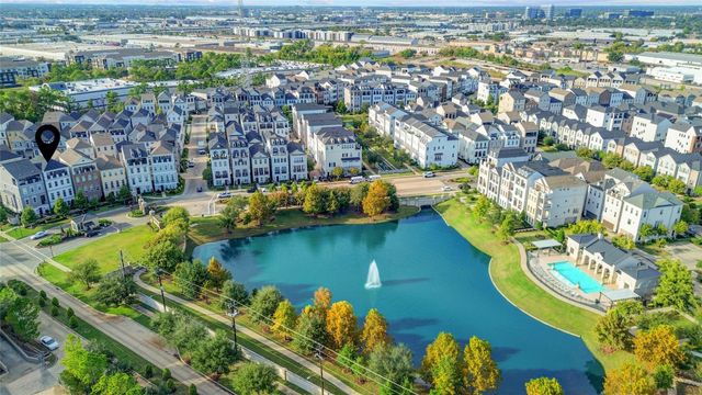 827 Dunleigh Meadows Lane Lane, Houston, TX 77055