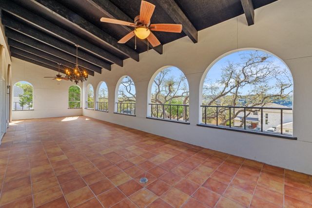 18702 Lakeland DR, Point Venture, TX 78645