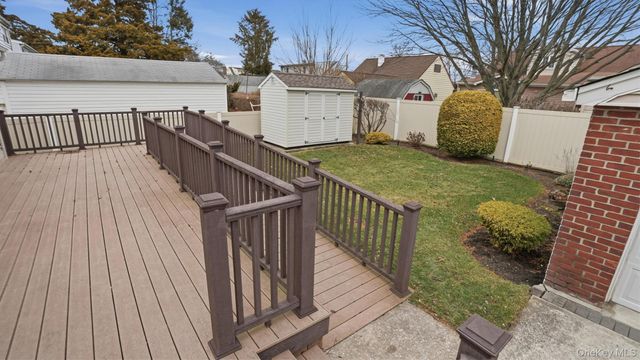 47 Vincent Road, Hicksville, NY 11801