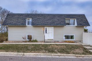 3901 Conroy Trail, Inver Grove Heights, MN 55076