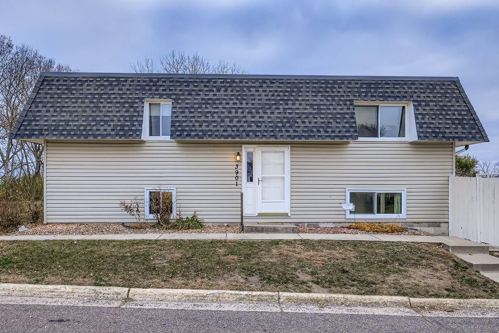 3901 Conroy Trail, Inver Grove Heights, MN 55076