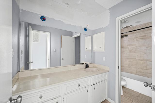 14918 Saint Cloud Drive, Houston, TX 77062