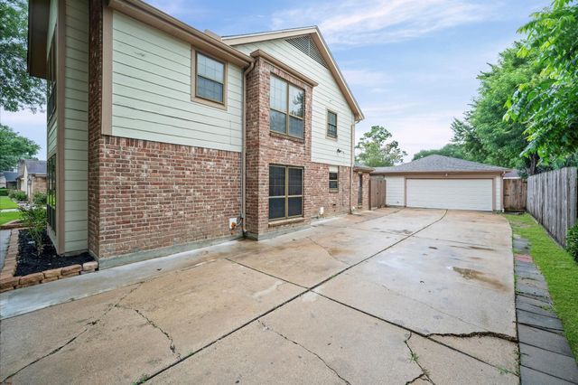 14918 Saint Cloud Drive, Houston, TX 77062