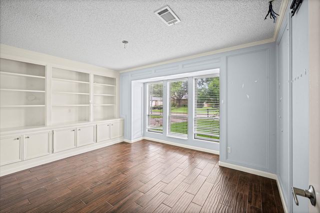 14918 Saint Cloud Drive, Houston, TX 77062