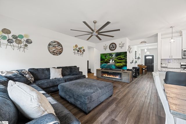 297 Lavinia Circle, Duncan, SC 29334