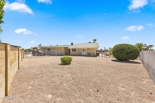 11137 W PALMERAS Drive, Sun City, AZ 85373