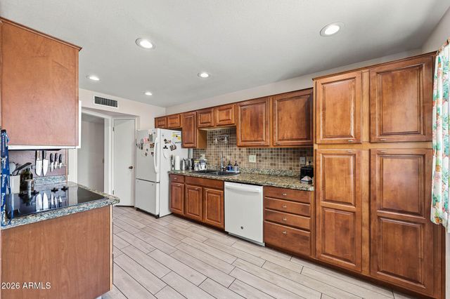 11137 W PALMERAS Drive, Sun City, AZ 85373