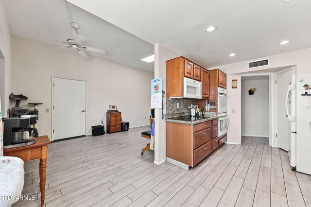 11137 W PALMERAS Drive, Sun City, AZ 85373
