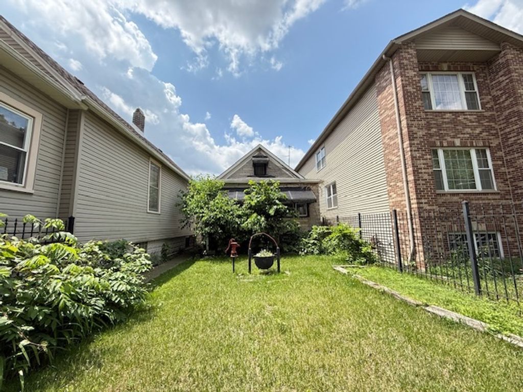 7806 S Avalon Avenue, Chicago, IL 60619