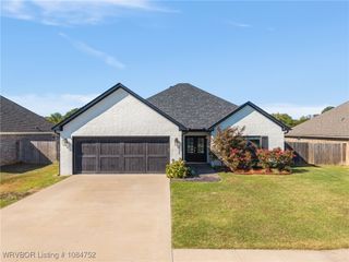 9006 Hawthorne Lane, Fort Smith, AR 72908
