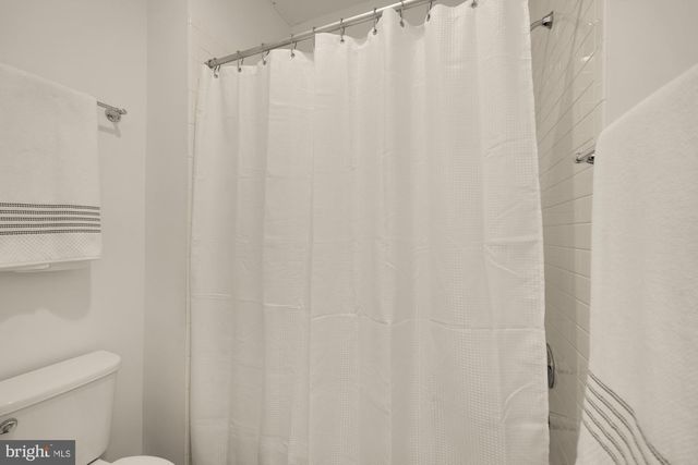 1814 PEABODY DR, Falls Church, VA 22043