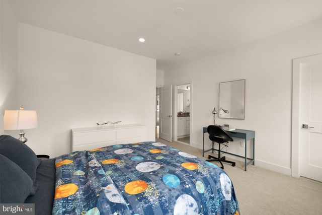 1814 PEABODY DR, Falls Church, VA 22043