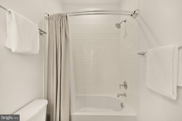 1814 PEABODY DR, Falls Church, VA 22043