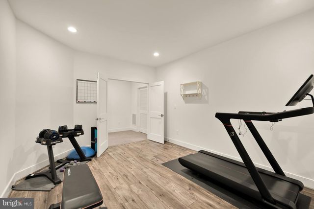 1814 PEABODY DR, Falls Church, VA 22043