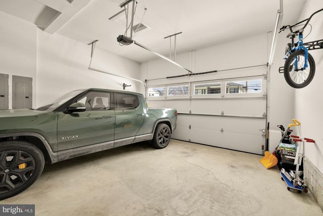 1814 PEABODY DR, Falls Church, VA 22043