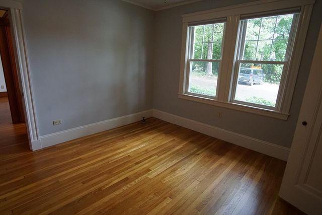 754 Massachusetts Avenue 1, Lexington, MA 02420