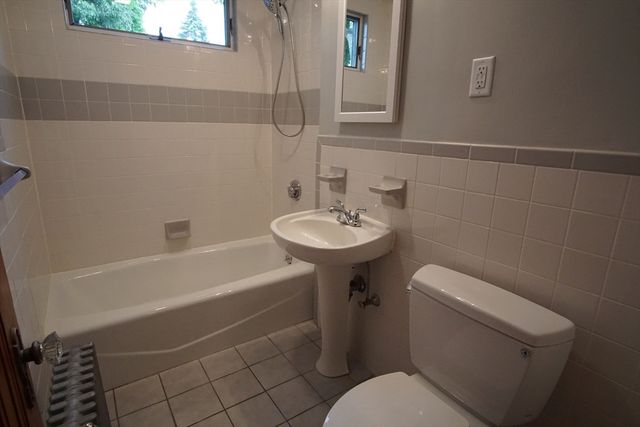 754 Massachusetts Avenue 1, Lexington, MA 02420