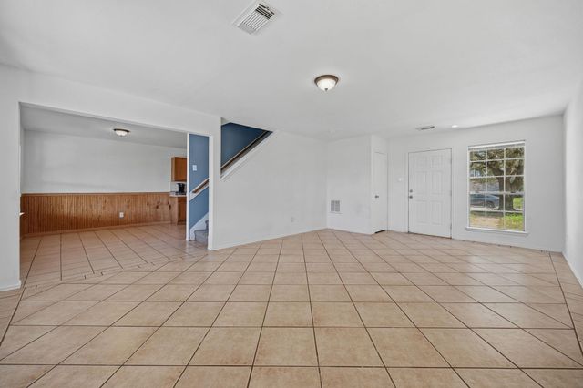 9815 Lonsford Drive, Houston, TX 77086