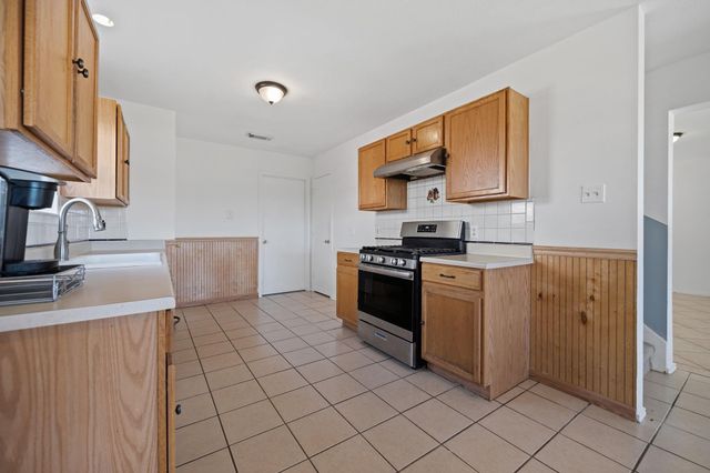 9815 Lonsford Drive, Houston, TX 77086