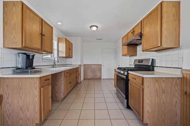 9815 Lonsford Drive, Houston, TX 77086