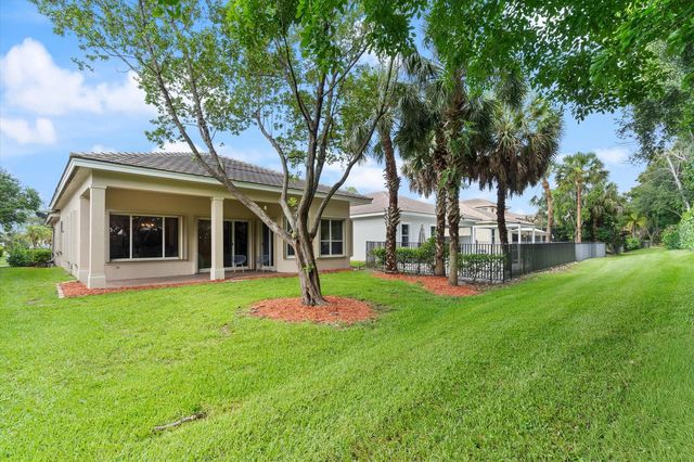 12391 NW 78th Manor NW, Parkland, FL 33076