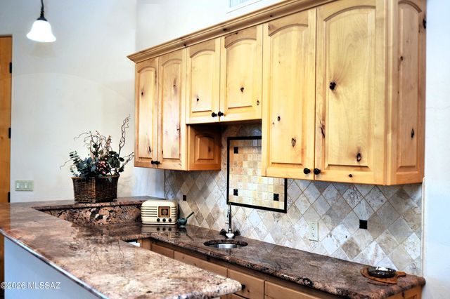 1504 N Desert Trumpet Court, Tucson, AZ 85745