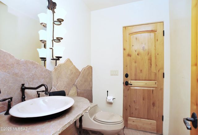 1504 N Desert Trumpet Court, Tucson, AZ 85745