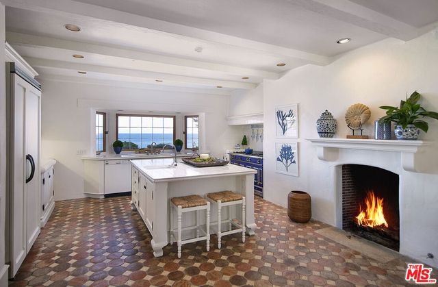 3055 A Padaro Lane, Carpinteria, CA 93013