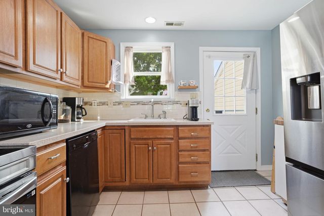 43 ALTHEA AVE, Morrisville, PA 19067