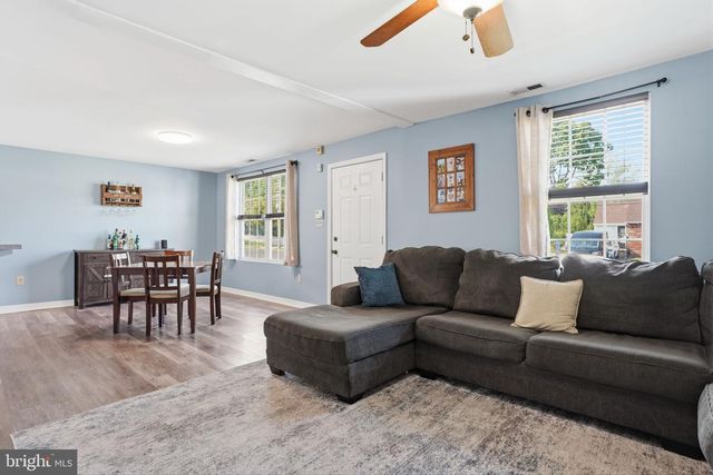 43 ALTHEA AVE, Morrisville, PA 19067