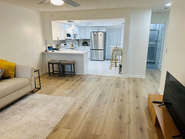 1659 Magnolia Dr Lane, West Palm Beach, FL 33417