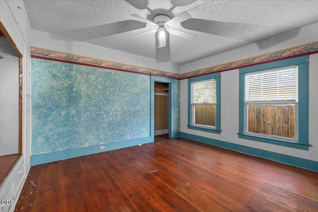 332 N Ivy Street, Medford, OR 97501