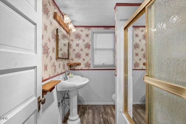 332 N Ivy Street, Medford, OR 97501