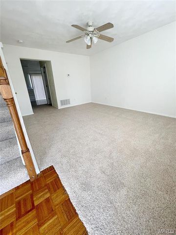 501 PONDEROSA Avenue 3, O'fallon, IL 62269