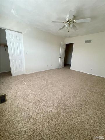 501 PONDEROSA Avenue 3, O'fallon, IL 62269