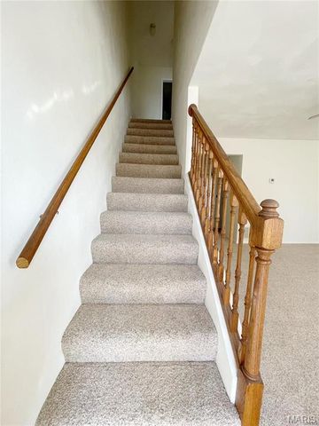 501 PONDEROSA Avenue 3, O'fallon, IL 62269