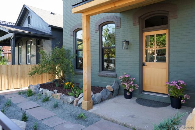 2563 N Emerson Street, Denver, CO 80205