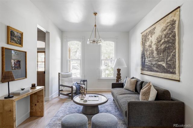 2563 N Emerson Street, Denver, CO 80205