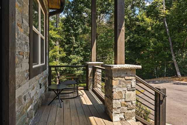 744 Bear Walk Road, Mineral Bluff, GA 30559