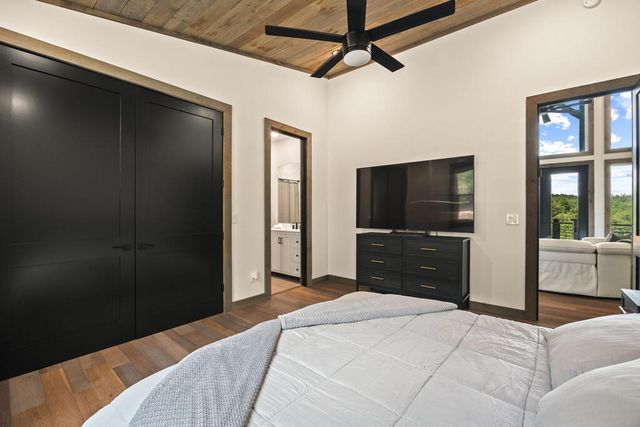 744 Bear Walk Road, Mineral Bluff, GA 30559