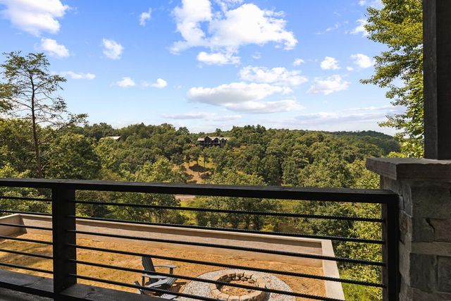 744 Bear Walk Road, Mineral Bluff, GA 30559