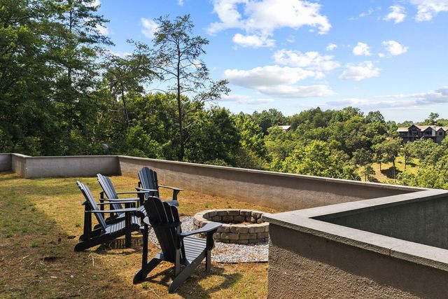 744 Bear Walk Road, Mineral Bluff, GA 30559