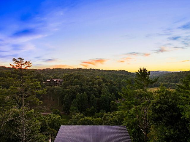 744 Bear Walk Road, Mineral Bluff, GA 30559