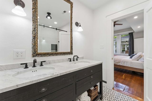 5120 Worth Street, Dallas, TX 75214