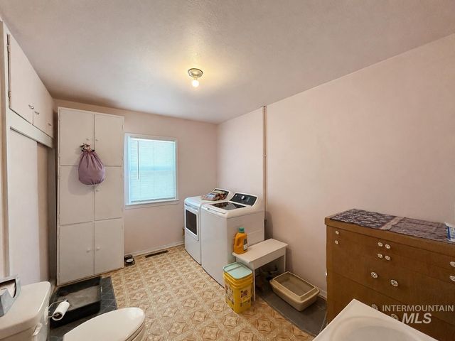 604 8th Ave E, Jerome, ID 83338